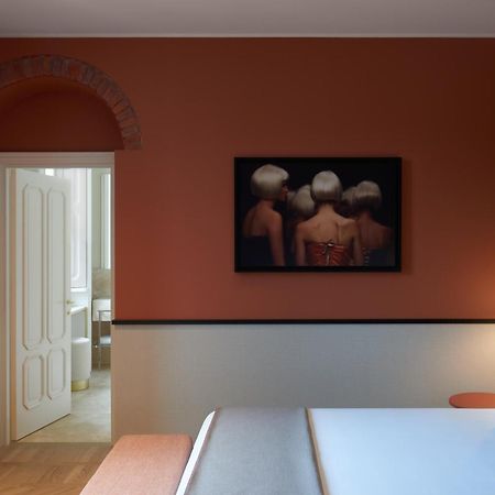 Amabilia Suites Милан Экстерьер фото