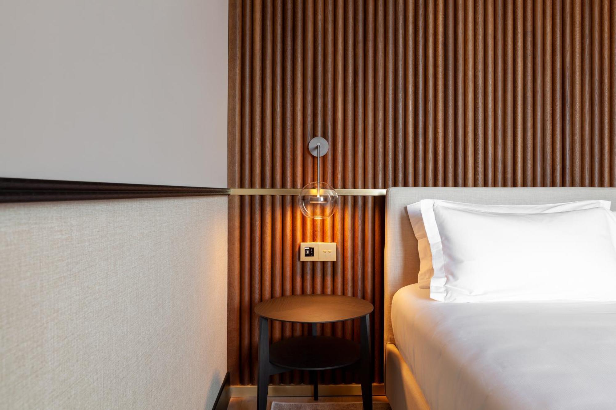 Amabilia Suites Милан Экстерьер фото